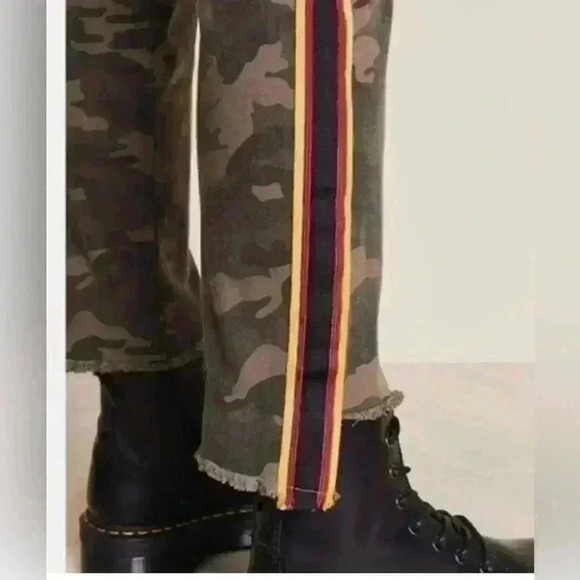 PAM & GELA women’s camouflage pants - Picture 2 of 10